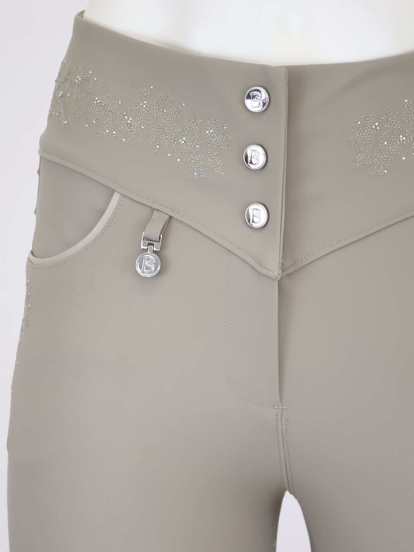Anemone Breeches in Pearl