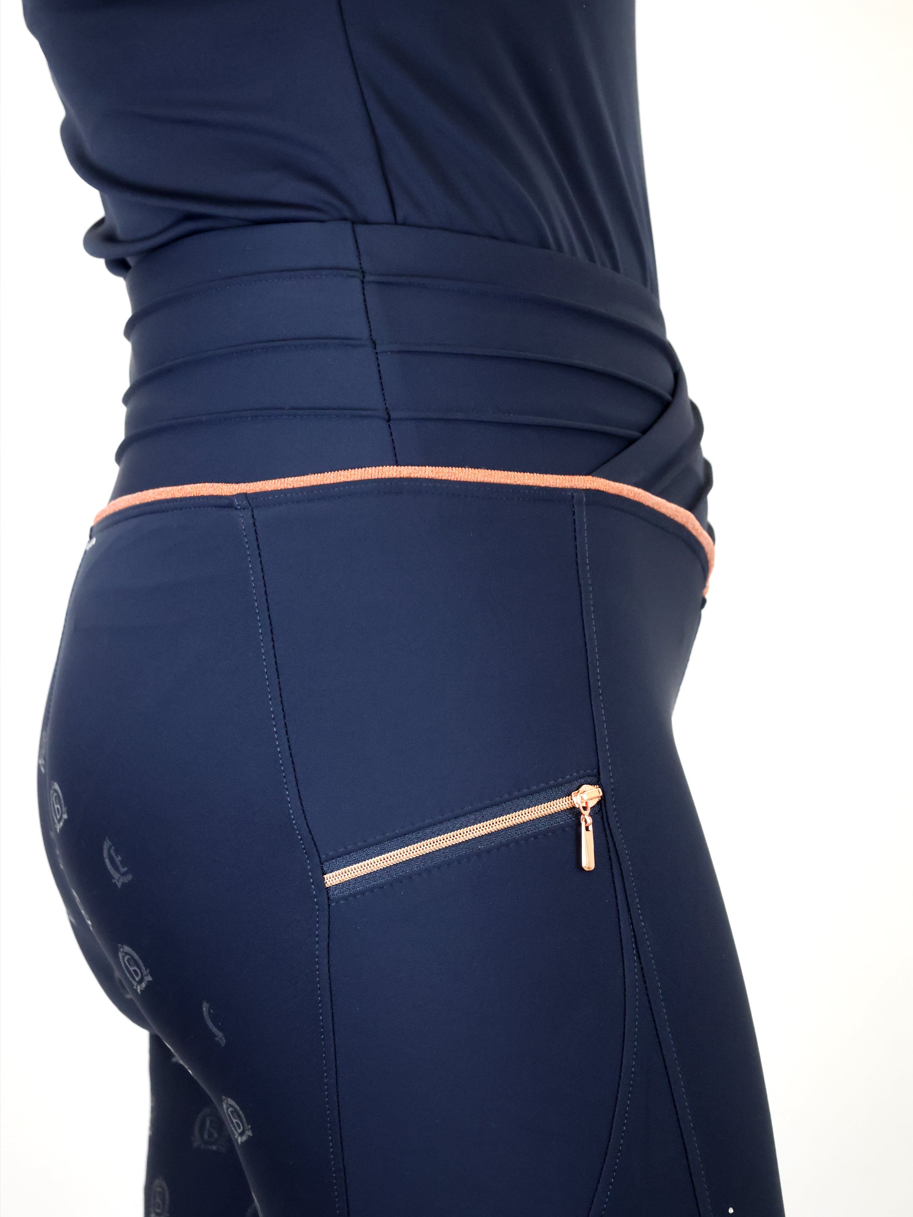 #Color_Navy
